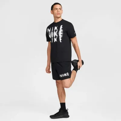 Short Nike Form Dri-FIT noir pour homme avec technologie anti-transpiration pour sport et fitness HJ3105-010