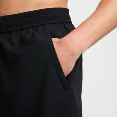 Short Nike Form Dri-FIT noir pour homme avec technologie anti-transpiration pour sport et fitness HJ3105-010
