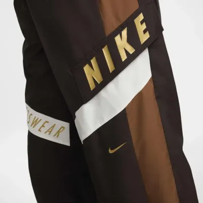 Pantalon Nike Sportswear taille haute marron pour femme avec design colorblock rétro et coupe large tendance HF5957-464