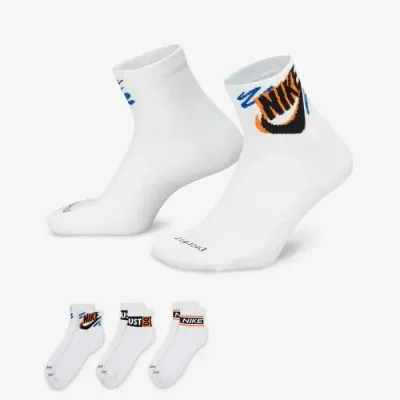 Chaussettes Nike HJ9378-901 multicolores avec technologie Dri-FIT et maintien optimal