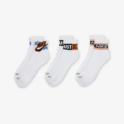 Chaussettes Nike HJ9378-901 multicolores avec technologie Dri-FIT et maintien optimal
