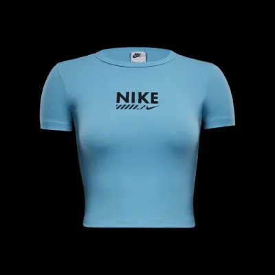 Crop top Nike Sportswear bleu turquoise pour femme avec logo Nike graphique et coupe courte ajustée streetwear HM4320-416