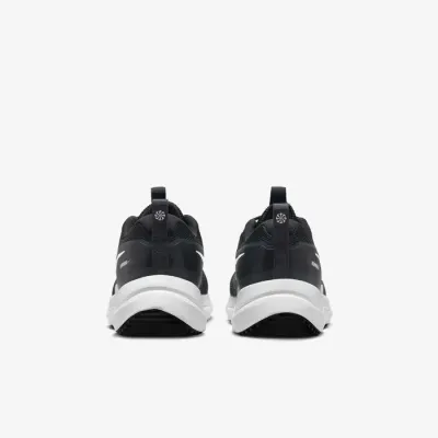Chaussures de running Nike Cosmic Runner noires pour femme avec amorti confortable et design sportif moderne HM4402-003