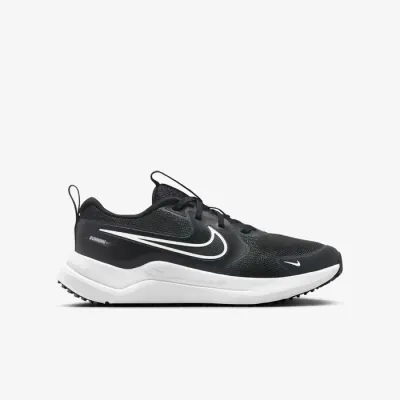 Chaussures de running Nike Cosmic Runner noires pour femme avec amorti confortable et design sportif moderne HM4402-003