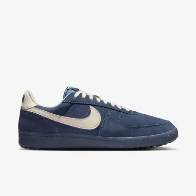 Nike Field General homme en daim bleu marine et écru référence IF0666-400