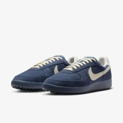 Nike Field General homme en daim bleu marine et écru référence IF0666-400