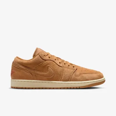 Air Jordan 1 Low SE homme marron camel en daim référence HV4089-200