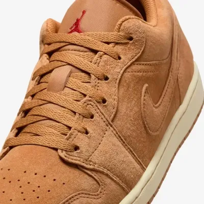 Air Jordan 1 Low SE homme marron camel en daim référence HV4089-200