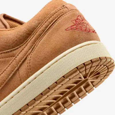 Air Jordan 1 Low SE homme marron camel en daim référence HV4089-200