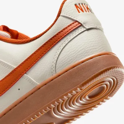 Nike Court Vision Low homme blanc cassé et orange référence HV4506-100