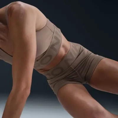 Short cycliste Nike Pro Sculpt taille haute femme taupe référence FV7033-233