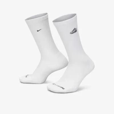 Nike Everyday Plus chaussettes hautes rembourrées broderie Air Force 1 blanc FZ3076-100