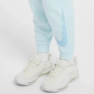 Nike Kylian Mbappé Club Fleece jogger pantalon enfant logo KM Swoosh bleu glace FZ5322-474