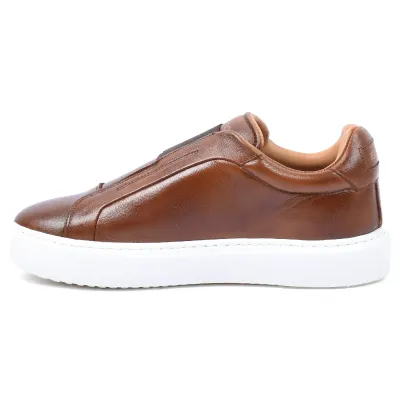 Basket homme Elito EL-2562-C en cuir cognac avec semelle blanche épaisse et design sans lacets élégant