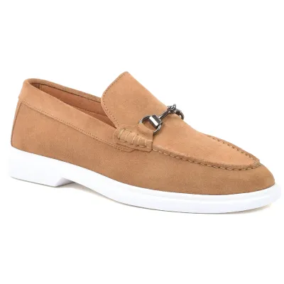 Mocassins homme Elito EL-2671-DTC en daim tabac avec mors métallique élégant et semelle blanche