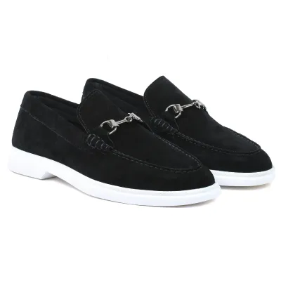 Mocassins homme Elito EL-2671-DN en daim noir avec mors métallique et semelle blanche élégante