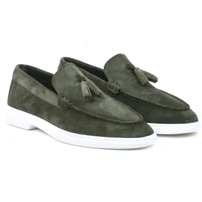 Mocassins homme Elito EL-2672-DVT en daim vert avec pampilles élégantes et semelle blanche