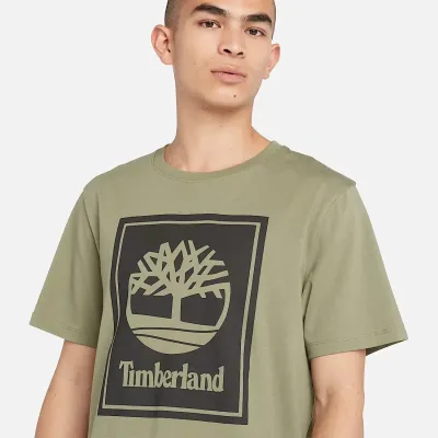 T-shirt Timberland Stack Logo homme coloris Cassel Earth avec grand logo noir imprimé sur la poitrine référence TB0A5WQQCN8