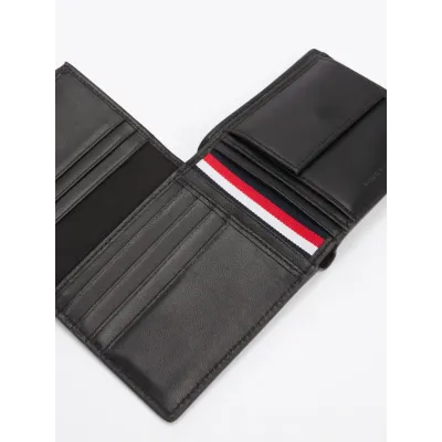 Portefeuille homme Tommy Hilfiger Premium Leather Bifold Wallet Noir AM0AM13033-BDS en cuir véritable