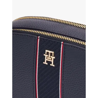 Sac bandoulière femme Tommy Hilfiger Textured Camera Bag Bleu Marine AW0AW16898-DW6 avec finition grainée