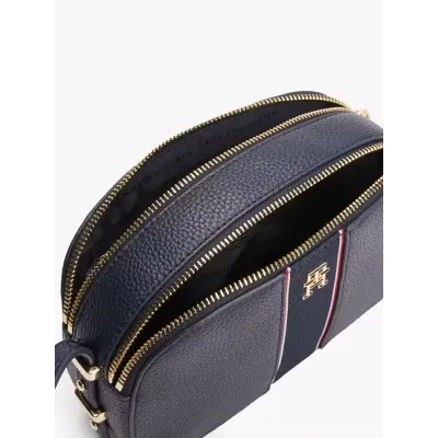 Sac bandoulière femme Tommy Hilfiger Textured Camera Bag Bleu Marine AW0AW16898-DW6 avec finition grainée