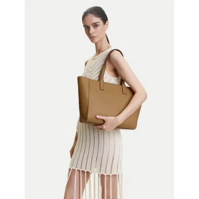 Cabas femme Tommy Hilfiger Soft Logo Tote Beige AW0AW16905-RBC avec finition grainée, fermeture zippée