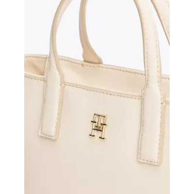Sac à main femme Tommy Hilfiger Soft Logo Strap Tote Beige AW0AW16907-AA8 avec bandoulière réglable