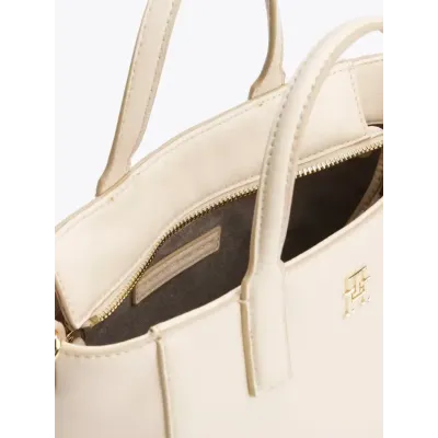 Sac à main femme Tommy Hilfiger Soft Logo Strap Tote Beige AW0AW16907-AA8 avec bandoulière réglable