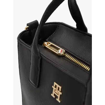 Sac à main femme Tommy Hilfiger Soft Logo Strap Tote Noir AW0AW16907-BDS avec bandoulière réglable