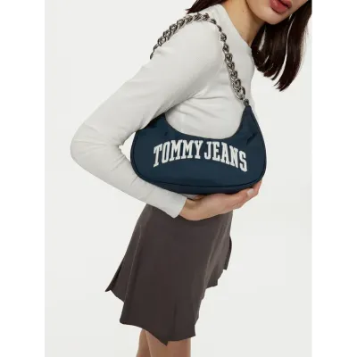 Sac à bandoulière femme Tommy Jeans Iconic Shoulder Bag With Chain Bleu Marine AW0AW16983-C1G en polyester