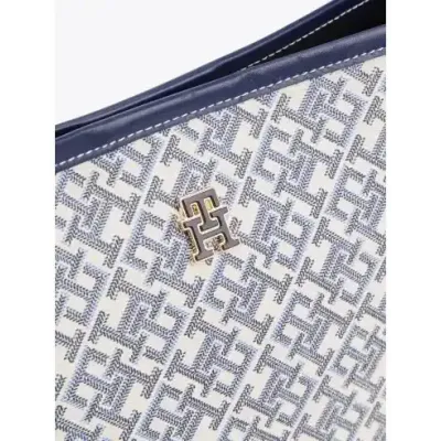 Sac femme Tommy Hilfiger Monoplay Le Shoulder Bag Bleu AW0AW17342-DW6 en 100 % polyuréthane