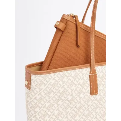 Cabas femme Tommy Hilfiger Monoplay Multi Compartment Tote Beige AW0AW17379-RBC en 100 % polyuréthane
