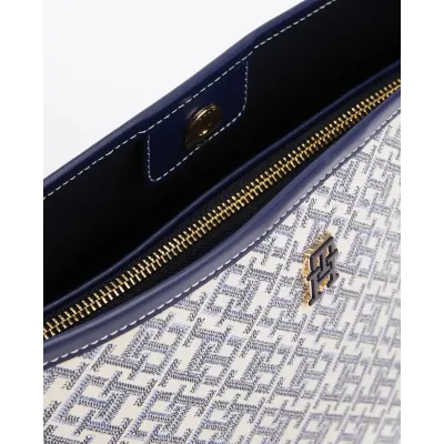 Sac femme Tommy Hilfiger Monoplay Le Shoulder Bag Bleu AW0AW17342-DW6 en 100 % polyuréthane