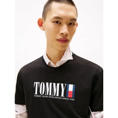 T-shirt Tommy Jeans homme noir en coton coupe regular avec logo Tommy DNA imprimé sur la poitrine - DM0DM21941 BDS