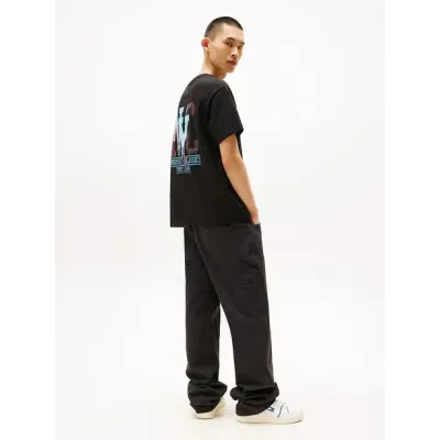 T-shirt Tommy Jeans homme noir en coton avec logo graphique sur la poitrine et grand imprimé graphique au dos - DM0DM21831 BDS