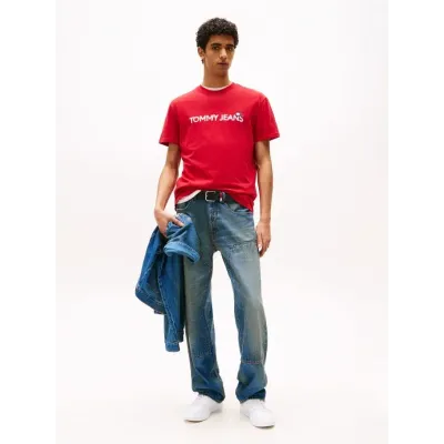 T-shirt Tommy Jeans homme rouge en coton coupe regular avec logo Tommy Jeans imprimé sur la poitrine - DM0DM21585 XLE