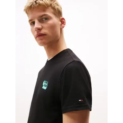 T-shirt Tommy Jeans homme noir en coton coupe regular avec logo Tommy Jeans imprimé sur la poitrine - DM0DM21539 BDS