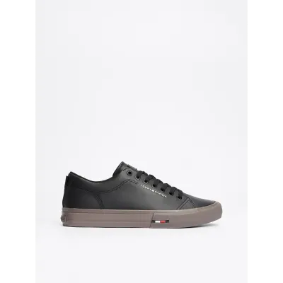 Baskets Tommy Hilfiger High Vulcanized Street Low RWB Leather noires pour homme - FM0FM05312-BDS