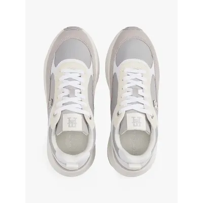 Baskets Tommy Hilfiger TH Monogram Chunky grises et blanches pour femme - FW0FW08616-PS3