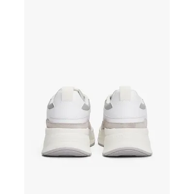 Baskets Tommy Hilfiger TH Monogram Chunky grises et blanches pour femme - FW0FW08616-PS3