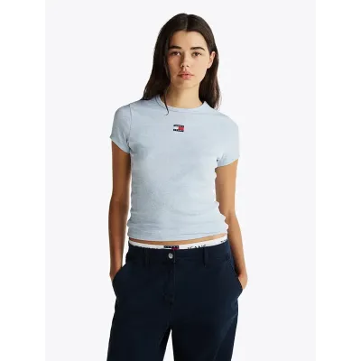 T-shirt Tommy Jeans Slim Badge Ribbed bleu ciel pour femme - DW0DW20463-DSC