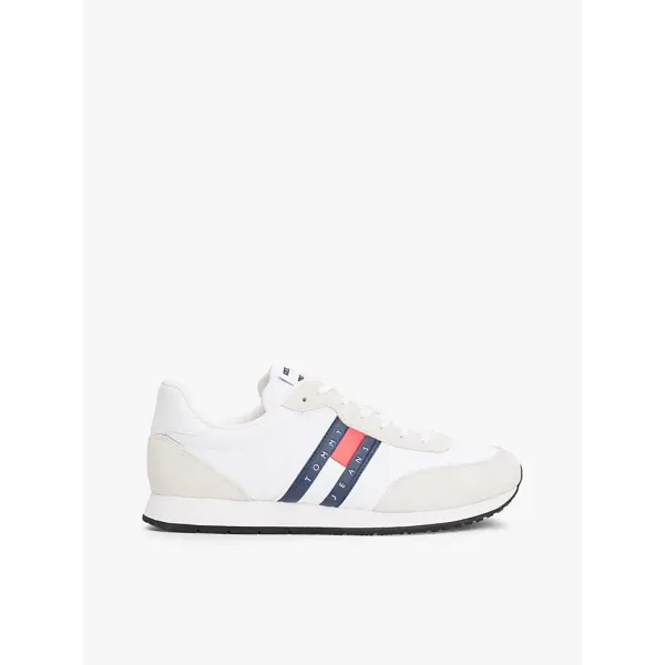 RUNNER CASUAL ESSENTIAL SNEAKERS