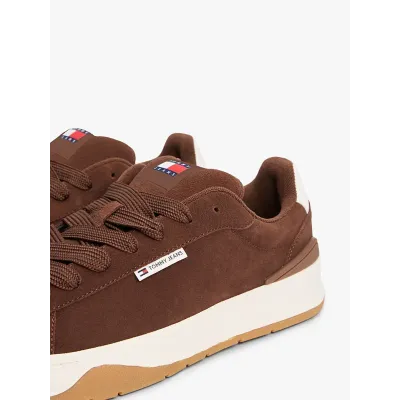 Baskets Tommy Jeans Suede Textured Midsole marron pour homme - EM0EM01503-GTW