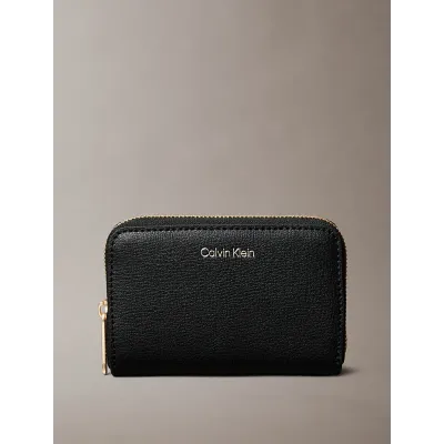 Portefeuille zippé moyen Calvin Klein en cuir noir avec logo doré - LV04F1091G-332
