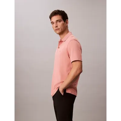 Polo Calvin Klein Supima rose à manches courtes avec logo brodé sur la poitrine, référence LV04LB276G-GNQ
