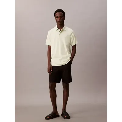 Polo Calvin Klein Supima écru à manches courtes avec logo brodé sur la poitrine, référence LV04LB276G-PWM