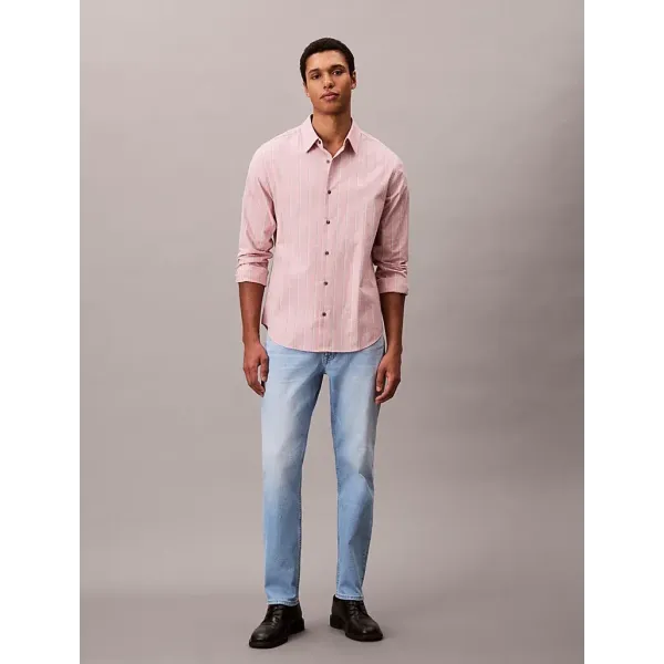 SLIM LIGHT WEIGHT ZANDER LIGHT WASH JEANS