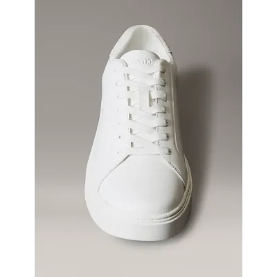 Baskets Calvin Klein Classic Cupsole Lace-Up blanches pour homme, référence YM0YM01435-0K4