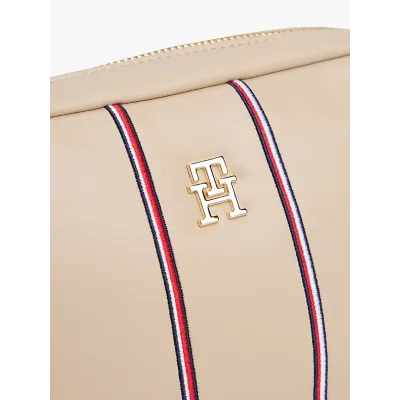 Sac bandoulière Tommy Hilfiger Popette Soft Camera beige pour femme, référence AW0AW17997-0F4