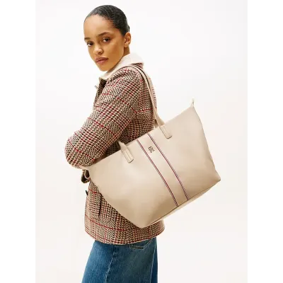 Sac cabas Tommy Hilfiger Popette Soft Tote Corp beige pour femme, référence AW0AW17999-0F4